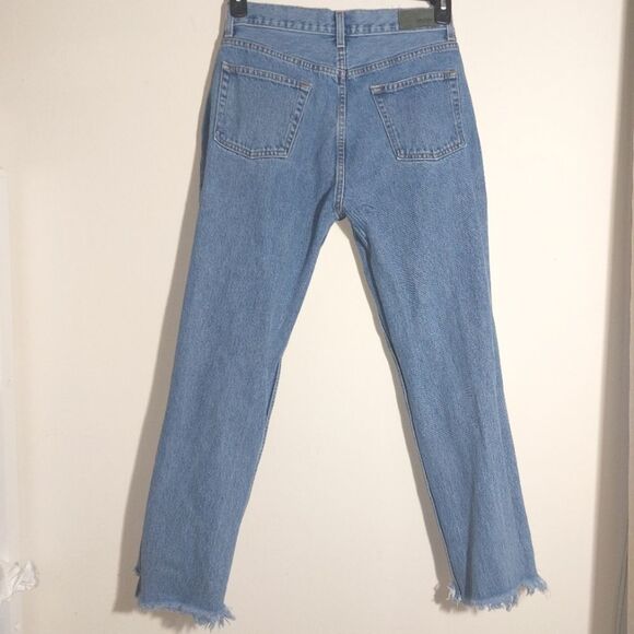 Carmar Women's Distressed High Rise Stretch Metal Grommets Raw Hem Jeans 29 EUC - Picture 6 of 9